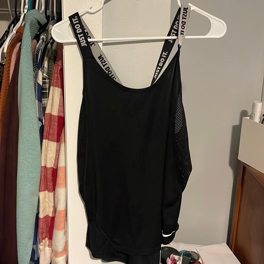 Black Nike tank